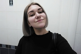 Озвучка женским молодым голосом
