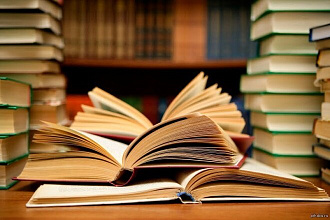 Пишу стихи, рассказы, повести, книги
