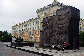 База компании Ленинск